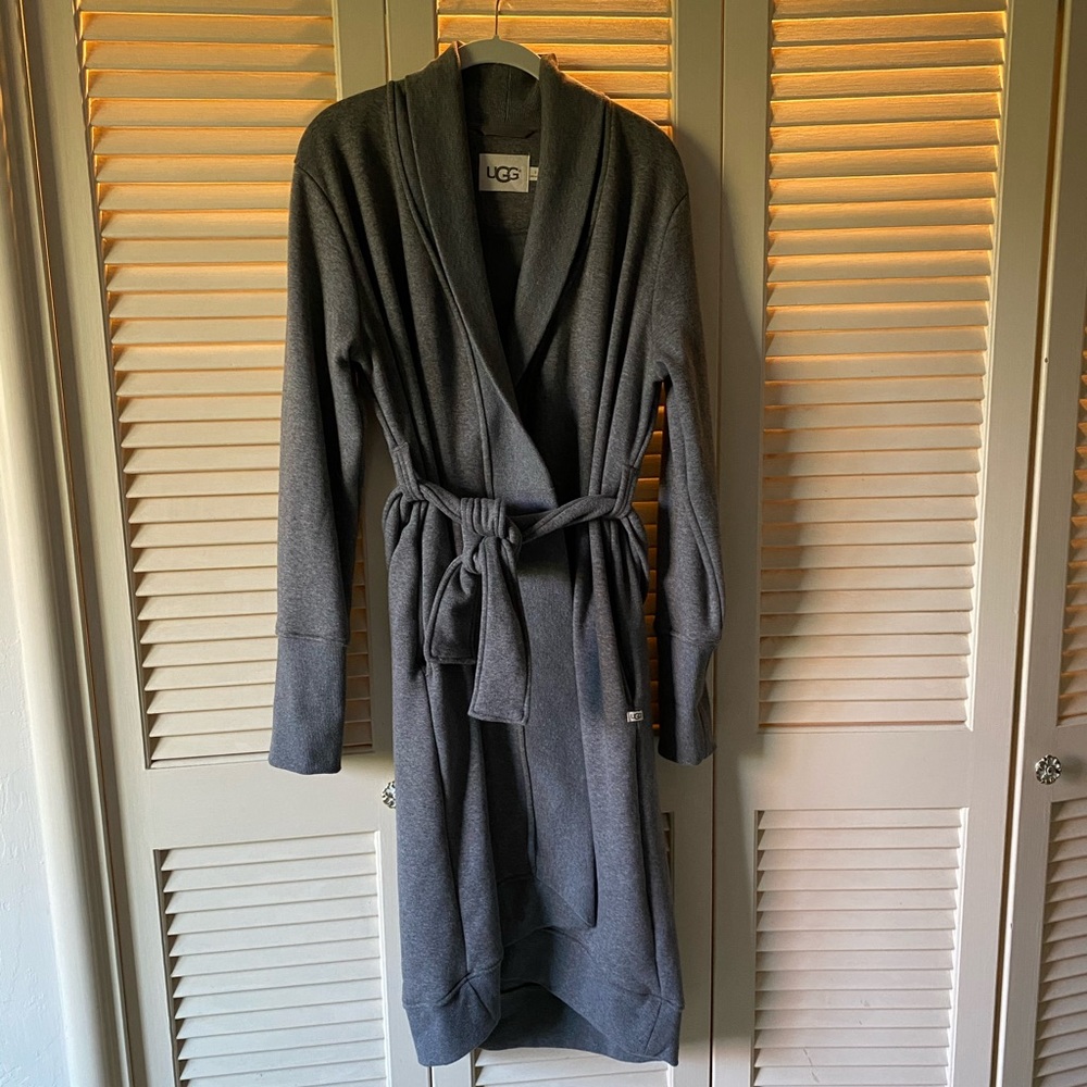 Gray Ugg Wrap Robe- - size small